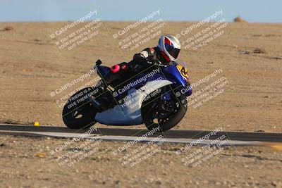 media/Dec-16-2023-CVMA (Sat) [[bb38a358a2]]/Race 13 Amateur Supersport Middleweight/